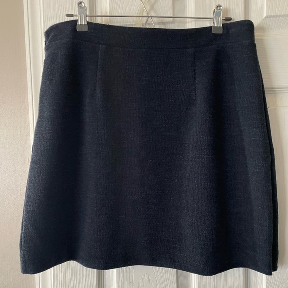 Loft navy NWT skirt. Sz 12 - Picture 5 of 5